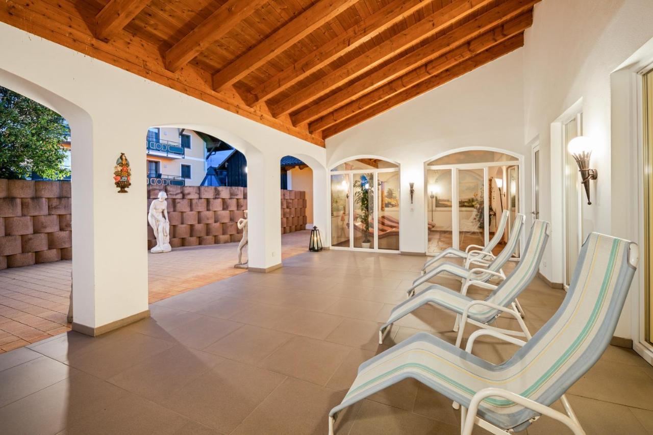 Hotel Preishof キルヒハム エクステリア 写真