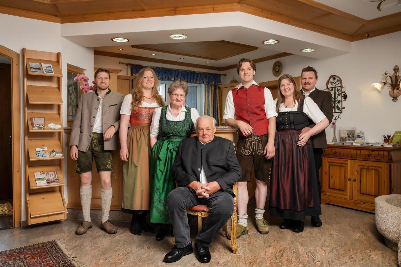 Hotel Preishof キルヒハム エクステリア 写真
